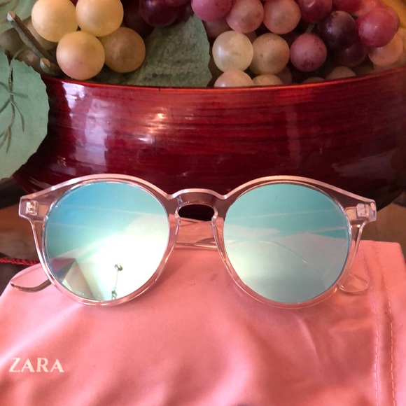 Zara Accessories - 🎉HP🎉🆕Zara Sunglass Case